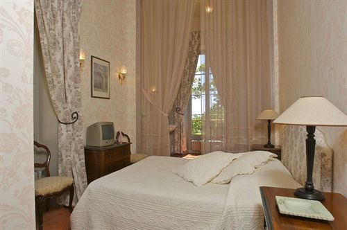 Hotel Château Juvenal à Saint-Hippolyte-le-Graveyron Extérieur photo