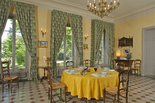 Hotel Château Juvenal à Saint-Hippolyte-le-Graveyron Extérieur photo