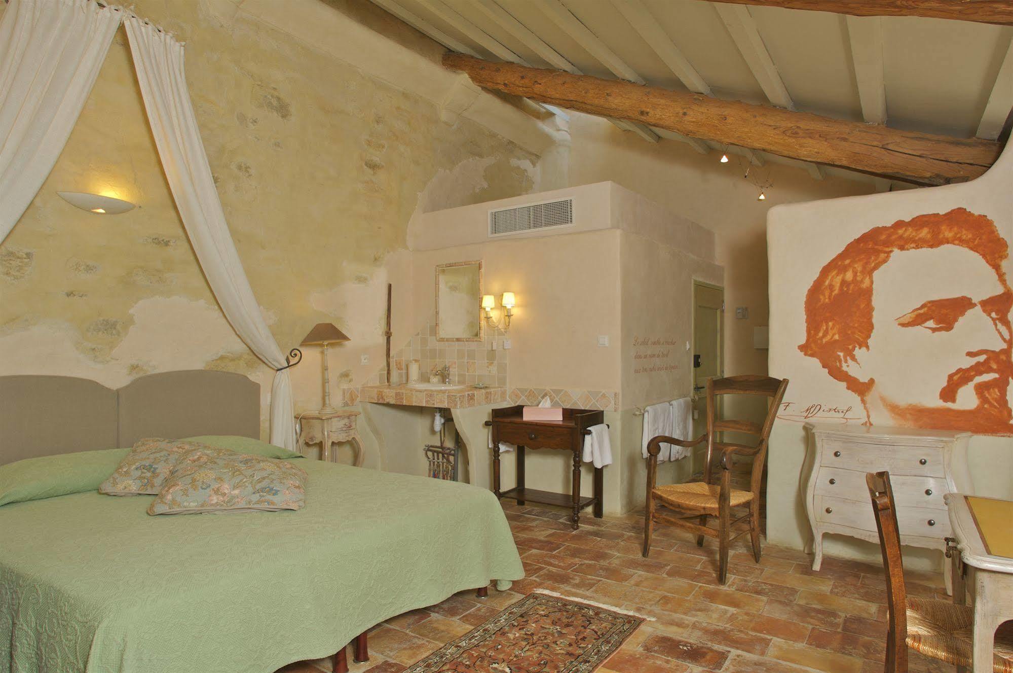 Hotel Château Juvenal à Saint-Hippolyte-le-Graveyron Extérieur photo